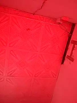 Naomi-Mature online show from 17, 3, 2026