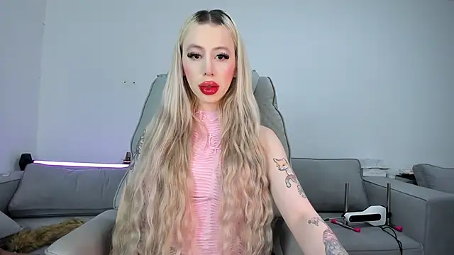 Snapshot of Sweet_Soffi chatting on 8, 2, 2026 Sweet Soffi online show from 8, 2, 2026