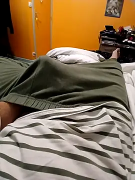 Snapshot of Aymeric35000 chatting on 15, 11, 2025 Aymeric35000 online show from 15, 11, 2025