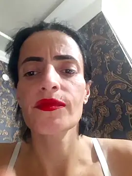 Gecenin Kralicesi online show from 6, 11, 2025