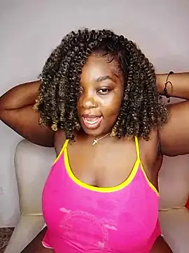 Snapshot of ebony_NeighborMoans chatting on 29, 9, 2025 ebony NeighborMoans online show from 29, 9, 2025