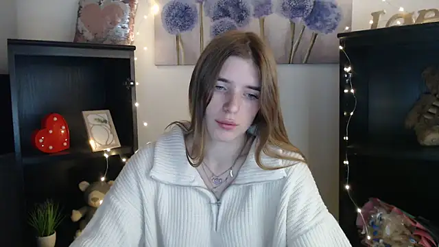 JuiceLips   online show from 20, 10, 2025