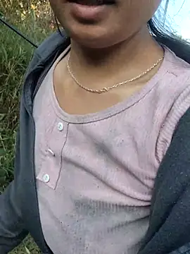 Snapshot of Angela-babyxx chatting on 25, 11, 2025 Angela-babyxx online show from 25, 11, 2025