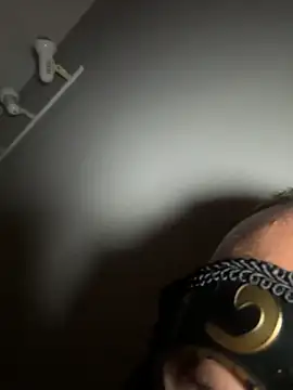 Snapshot of ELTIBURONCITO chatting on 3, 3, 2026 ELTIBURONCITO online show from 3, 3, 2026