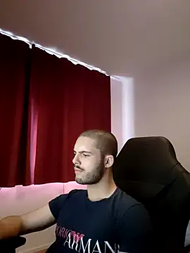 Snapshot of EyesNeverLies chatting on 6, 10, 2025 EyesNeverLies online show from 6, 10, 2025