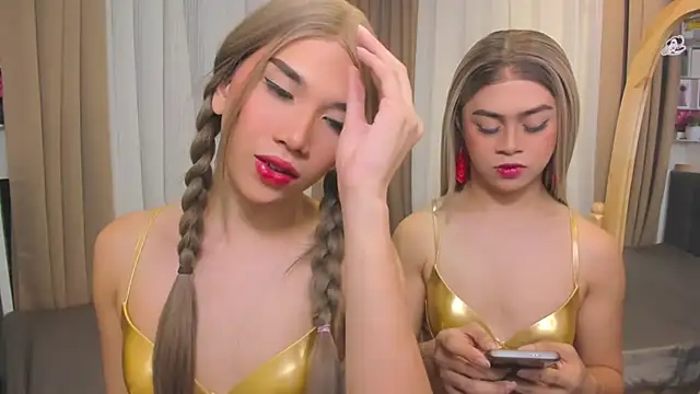 MaxCollins online show from 26, 11, 2025