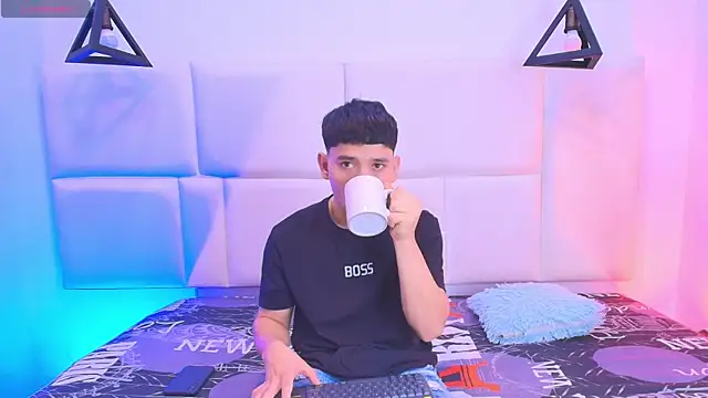 aron twink66 online show from 22, 9, 2025