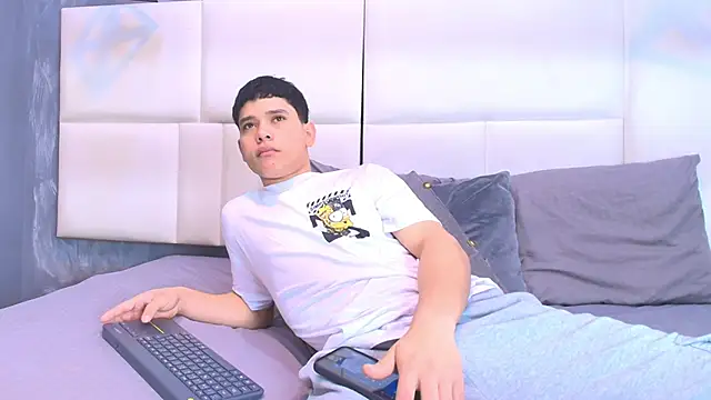 aron twink66 online show from 7, 10, 2025