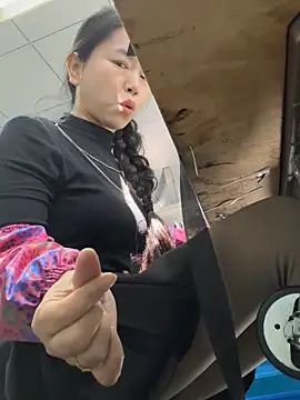 Snapshot of DHJM168 chatting on 20, 11, 2025 DHJM168 online show from 20, 11, 2025