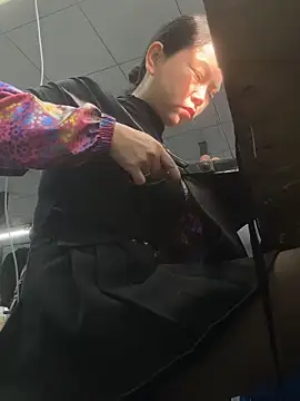 Snapshot of DHJM168 chatting on 21, 11, 2025 DHJM168 online show from 21, 11, 2025