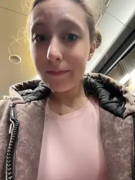 FroggyAnna online show from 12, 11, 2025