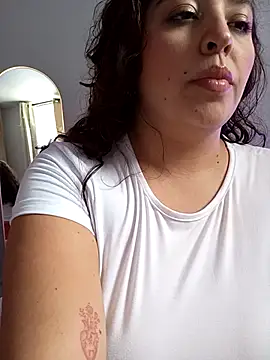 Snapshot of LoanaSantos chatting on 27, 2, 2026 LoanaSantos online show from 27, 2, 2026