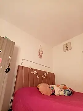 Liahdiaz  online show from 18, 3, 2026