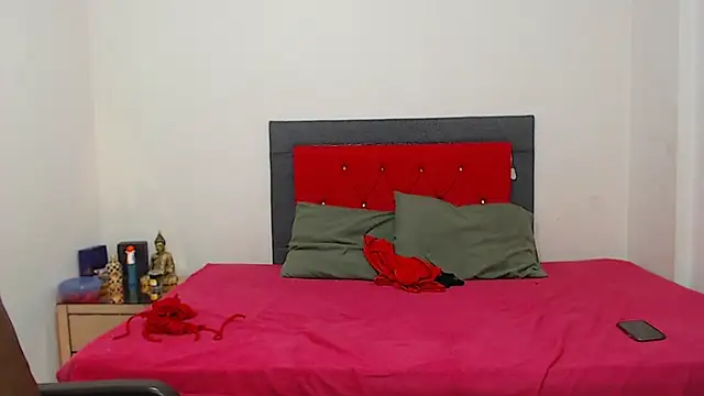 miawhithee online show from 11, 10, 2025