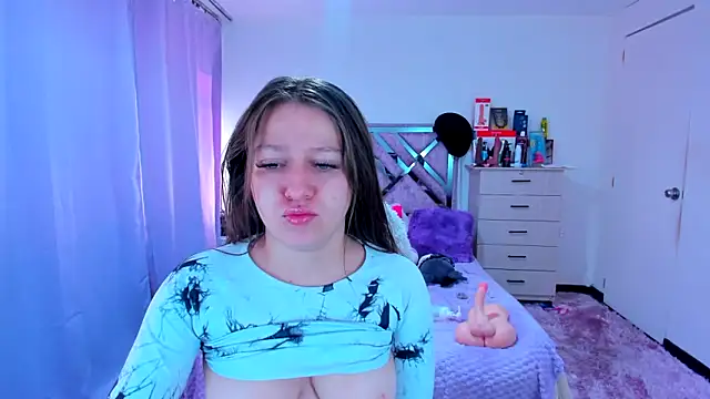 Luna Analya online show from 8, 11, 2025