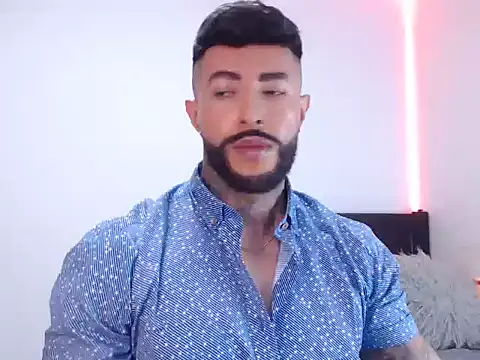 Snapshot of andrea_de_lucaa chatting on 17, 10, 2025 andrea de lucaa online show from 17, 10, 2025