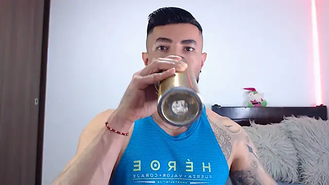 andrea de lucaa online show from 14, 12, 2025