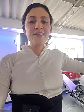 Snapshot of lindasyt chatting on 1, 10, 2025 lindasyt online show from 1, 10, 2025