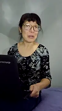 Snapshot of LeemaBean chatting on 11, 10, 2025 LeemaBean online show from 11, 10, 2025