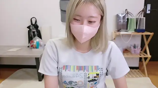 Snapshot of Nana__ch chatting on 12, 11, 2025 Nana ch online show from 12, 11, 2025