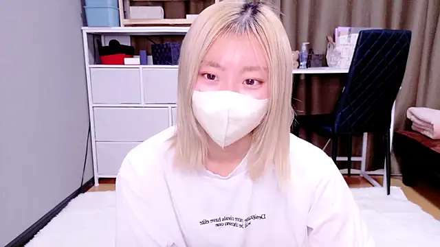 Snapshot of Nana__ch chatting on 3, 12, 2025 Nana ch online show from 3, 12, 2025