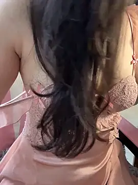 Snapshot of Orianna69 chatting on 17, 12, 2025 Orianna69 online show from 17, 12, 2025