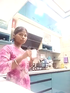 Sneha16 online show from 8, 10, 2025