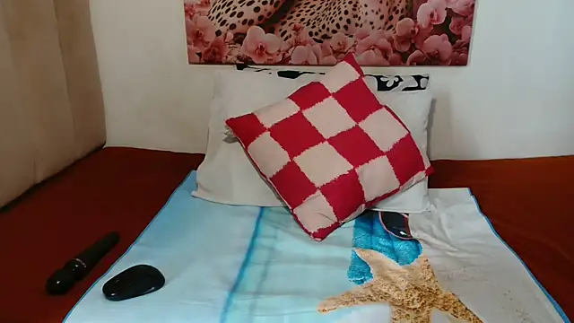 GorillaGripCunt77 online show from 9, 4, 2026