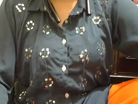 Snapshot of fairy_queen07 chatting on 2, 10, 2025 fairy queen07 online show from 2, 10, 2025