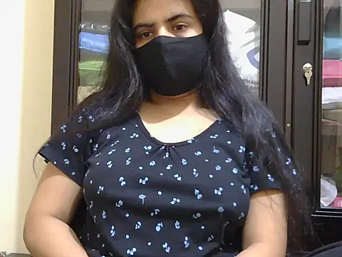 Snapshot of fairy_queen07 chatting on 3, 10, 2025 fairy queen07 online show from 3, 10, 2025