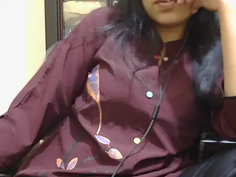 Snapshot of fairy_queen07 chatting on 8, 10, 2025 fairy queen07 online show from 8, 10, 2025