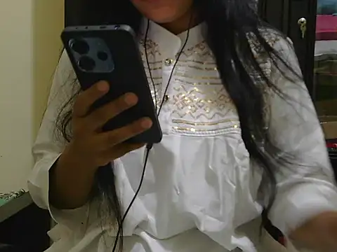 Snapshot of fairy_queen07 chatting on 10, 10, 2025 fairy queen07 online show from 10, 10, 2025