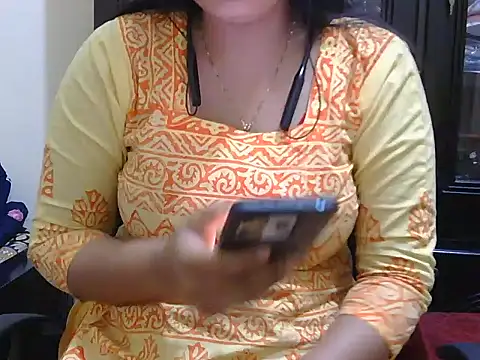 Snapshot of fairy_queen07 chatting on 25, 11, 2025 fairy queen07 online show from 25, 11, 2025