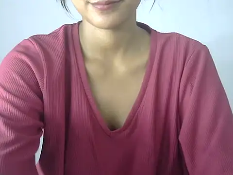 Snapshot of Nura7 chatting on 11, 9, 2025 Nura7 online show from 11, 9, 2025