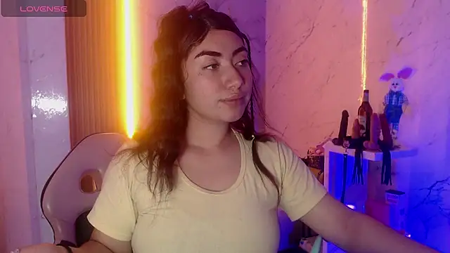 Sophia tf online show from 14, 5, 2026