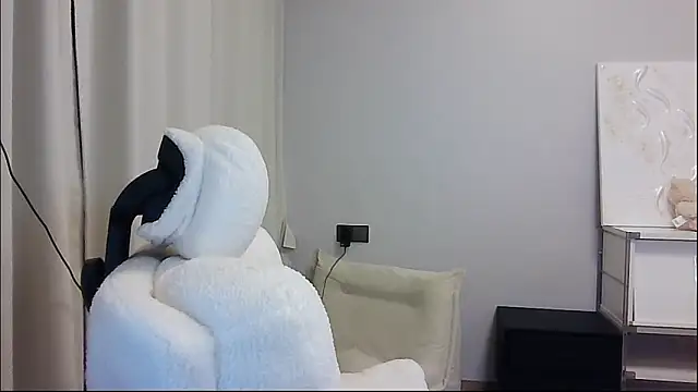Snapshot of VianVianvv-cc chatting on 20, 10, 2025 VianVianvv-cc online show from 20, 10, 2025