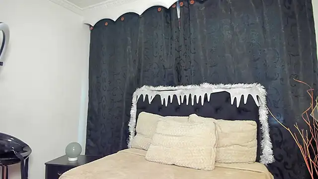 Snapshot of Tiffany_Nm chatting on 28, 11, 2025 Tiffany Nm online show from 28, 11, 2025