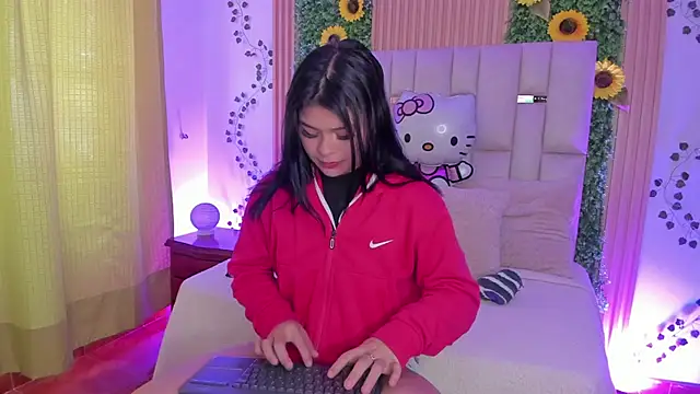 Jade Nmm online show from 6, 10, 2025