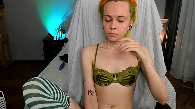 sweet posya online show from 19, 9, 2025