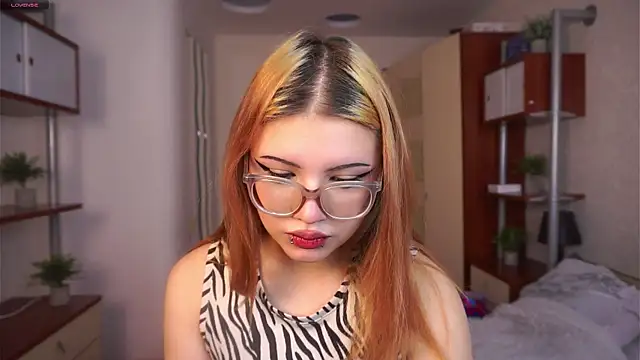 VerniceEngelking online show from 7, 1, 2026