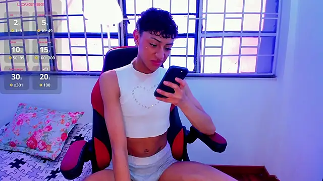 Snapshot of owen_sexy25 chatting on 12, 9, 2025 owen sexy25 online show from 12, 9, 2025