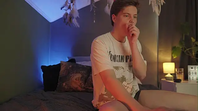 RusBradPitt online show from 16, 3, 2026