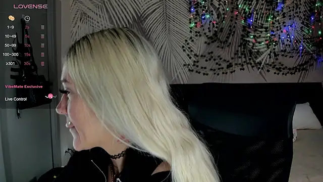 Kira Key online show from 20, 2, 2026