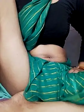 Snapshot of Hut_rotu_cute chatting on 1, 5, 2026 Hut rotu cute online show from 1, 5, 2026