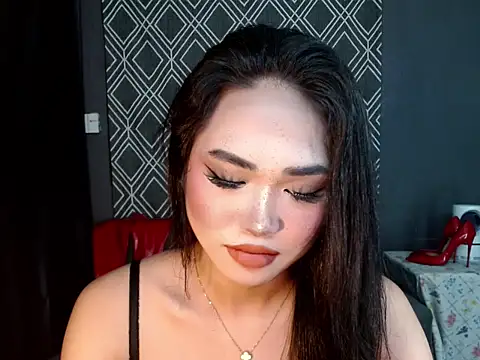 Snapshot of hugesignificant_69 chatting on 4, 11, 2025 hugesignificant 69 online show from 4, 11, 2025