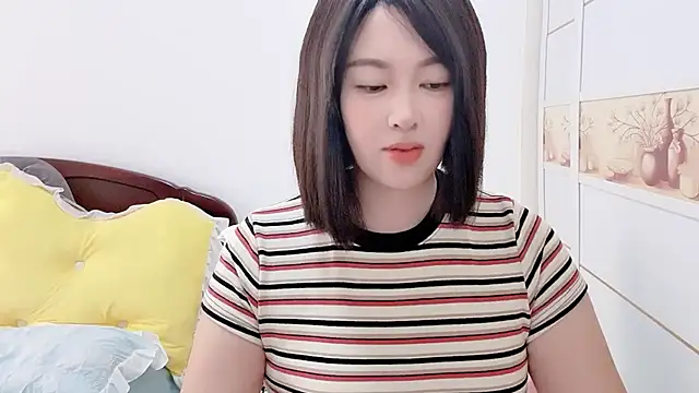 Snapshot of FeilL2t chatting on 27, 10, 2025 FeilL2t online show from 27, 10, 2025