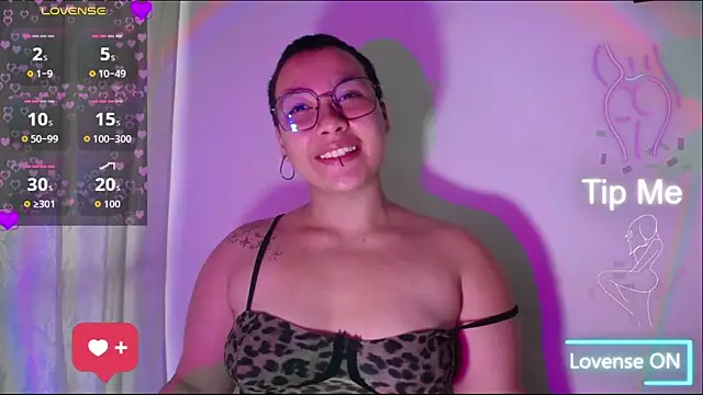 Snapshot of Cherry_vald chatting on 9, 6, 2026 Cherry vald online show from 9, 6, 2026