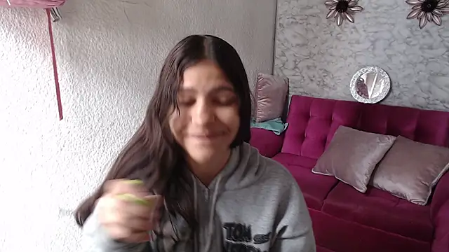 Evagirl69 online show from 25, 5, 2026