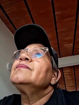 Vickysweeeettt online show from 4, 4, 2026