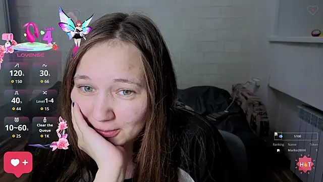 Snapshot of AlisaWyn chatting on 5, 10, 2025 AlisaWyn online show from 5, 10, 2025